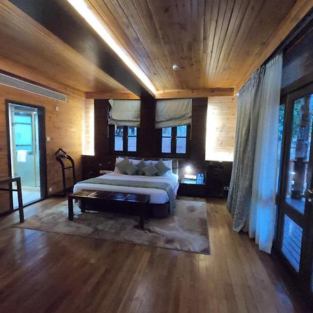 Aamby Valley City Lonavala Buitenkant foto A bedroom at the resort