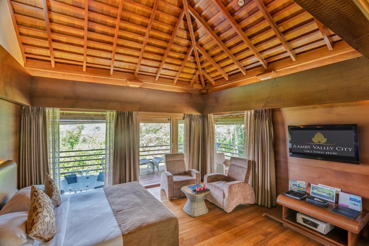 Aamby Valley City Lonavala Buitenkant foto A suite at the resort