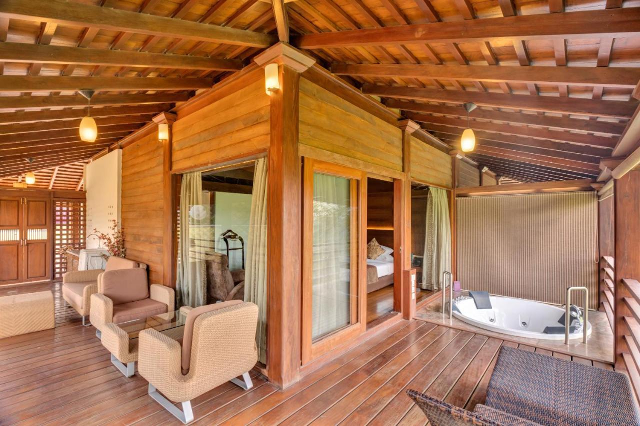 Aamby Valley City Lonavala Buitenkant foto A suite at the resort